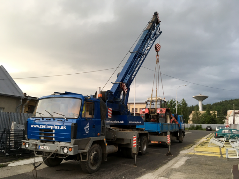 Autožeriav ŽeriavPlus na prenájom pri žeriavnických prácach